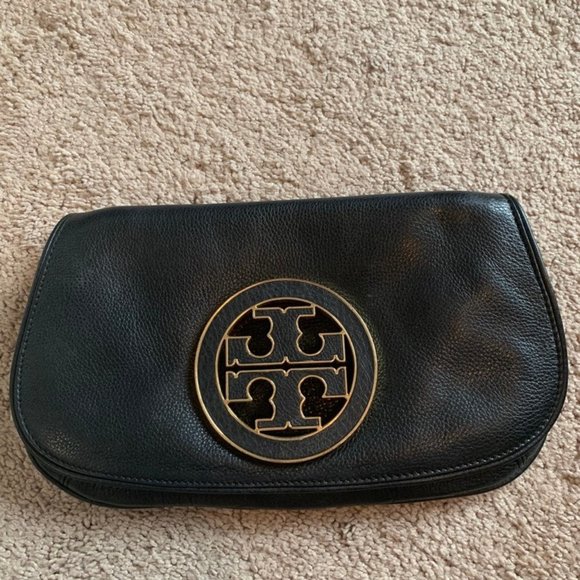 Tory Burch black crossbody - Picture 1 of 8